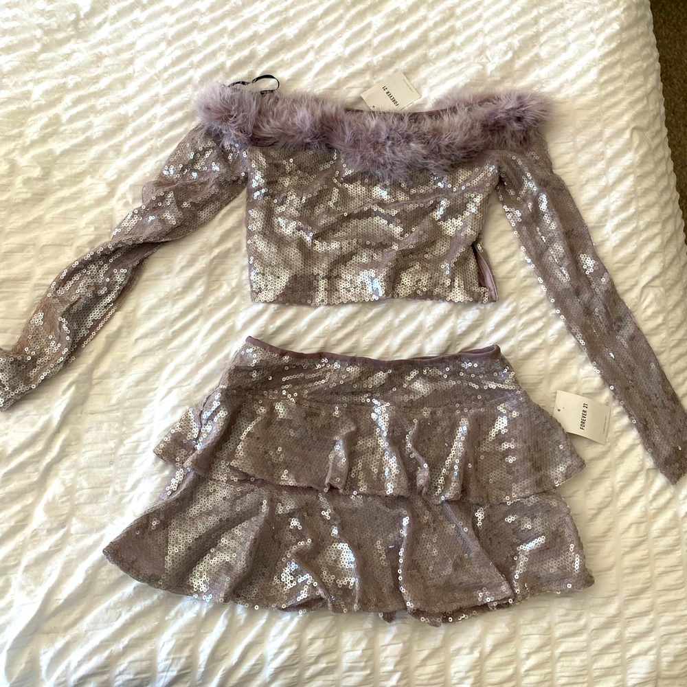 Sparkling Sequin Two-Piece Set with Fur Trim
